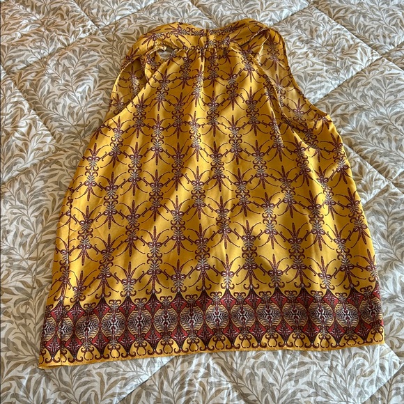 Max Studio Mustard Yellow Printed Sleeveless Top - Picture 3 of 6